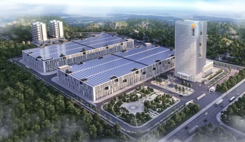 金源光能余新杰 以高性能纤维为基，用“四高”组件点亮绿色未来